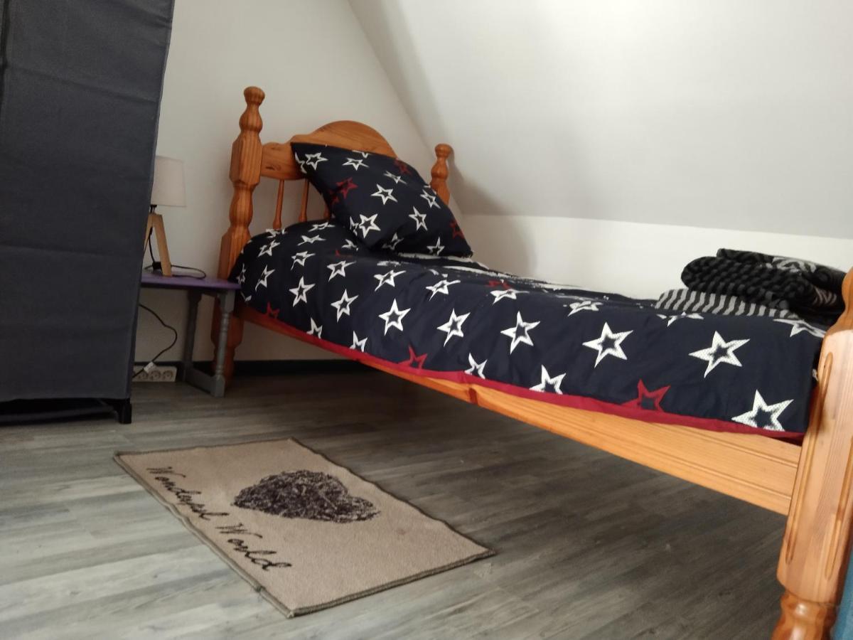 Craftycotta Villa Glomel Екстериор снимка
