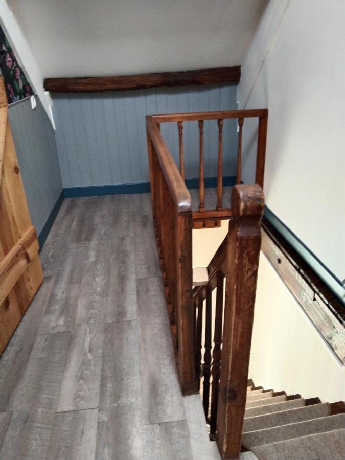 Craftycotta Villa Glomel Екстериор снимка
