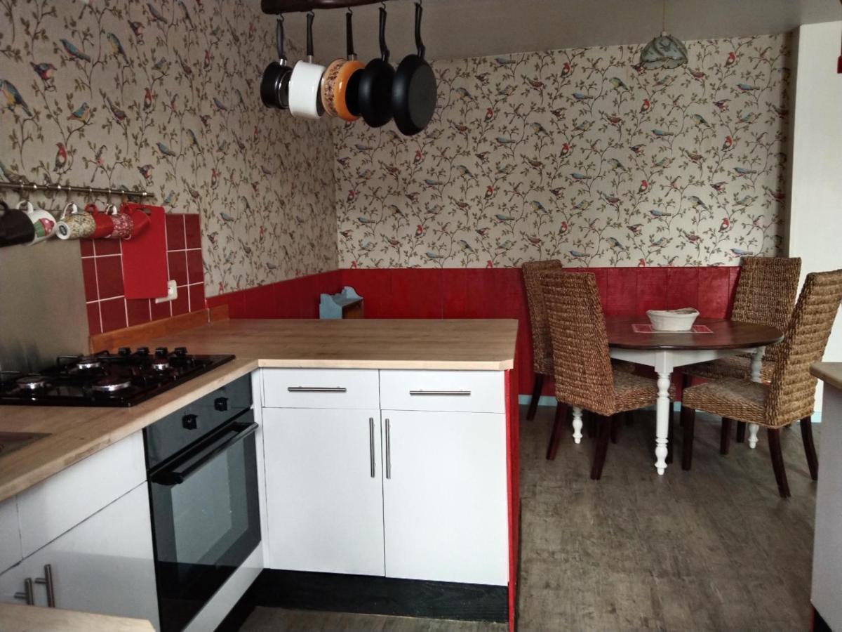 Craftycotta Villa Glomel Екстериор снимка